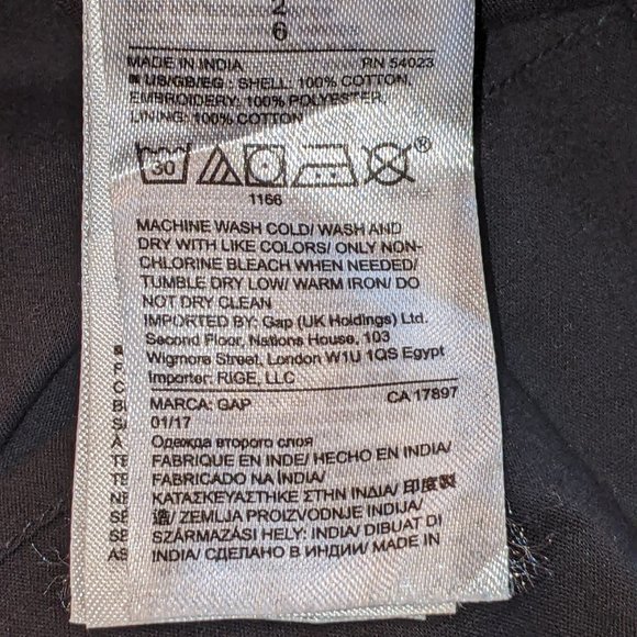 GAP Black Midi Skirt With Eyelet Details Size 2 NWT - Picture 3 of 4